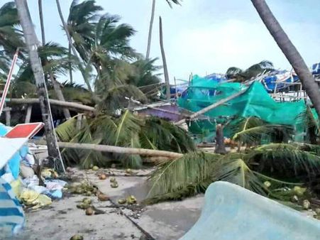 ವಿಡಿಯೋ, ಚಿತ್ರಗಳಲ್ಲಿ ಲಕ್ಷದ್ವೀಪದ ಓಖಿ ಅಬ್ಬರ!