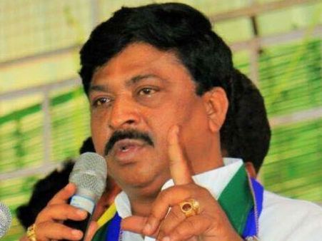 ಕಾರ್ಣಿಕ ಭವಿಷ್ಯ ನಿಜ, ನಮ್ಮ ಕಾಂಗ್ರೆಸ್ ರಾಜ್ಯಭಾರ : ವರ್ತೂರ್ ಪ್ರಕಾಶ್