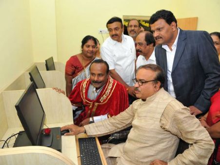 ಇ–ಗ್ರಂಥಾಲಯ ಸ್ಥಾಪನೆ 1 ಕೋಟಿ ರು ನೀಡಿದ ಸಂಸದ ಅನಂತಕುಮಾರ್