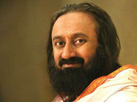 ತುಂಟರಾಗಿರುವುದೇ ಯುವಕರ ಲಕ್ಷಣ : ಶ್ರೀಶ್ರೀ ರವಿಶಂಕರ್ ವಿಶೇಷ ಲೇಖನ