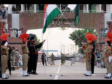 ಪಾಕಿಸ್ತಾನಕ್ಕೆ ಗಣರಾಜ್ಯೋತ್ಸವ ಸಿಹಿ ಹಂಚದ ಬಿಎಸ್‌ಎಫ್