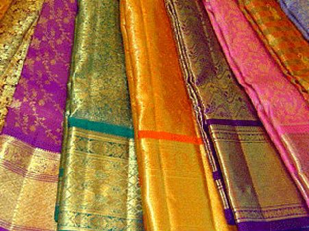 ಸ್ವಾತಂತ್ರ್ಯ ಉದ್ಯಾನದಲ್ಲಿ ಅಪ್ಪಟ ಖಾದಿ ವಸ್ತುಗಳ ಮಾರಾಟ ಮೇಳ