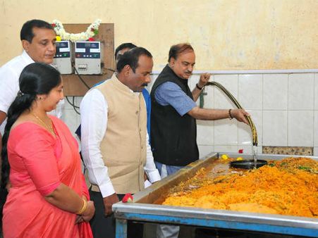 ತ್ಯಾಜ್ಯದಿಂದ ವಿದ್ಯುತ್ ತಯಾರಿ ಘಟಕ: ಅನಂತ ಕುಮಾರ್ ಚಾಲನೆ