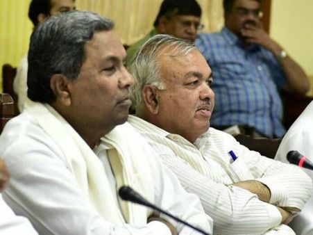 ಬಿಜೆಪಿ, ಓವೈಸಿ ಪಕ್ಷ ಸಮಾಜ ಒಡೆಯುವ ಕೆಲಸ ಮಾಡುತ್ತಿವೆ: ಸಿಎಂ