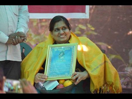 ತೇಜಸ್ವಿನಿ ಅವರ 'ಹೊರಳುದಾರಿ' ಕೃತಿಗೆ ಸ್ವಸ್ತಿ ಪ್ರಕಾಶನ ಪ್ರಶಸ್ತಿ ಪ್ರದಾನ