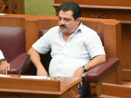 ಬಂಡಾಯ ಶಾಸಕ ಜಮೀರ್ ಅಹಮದ್ ಖಾನ್ ಪರಿಚಯ