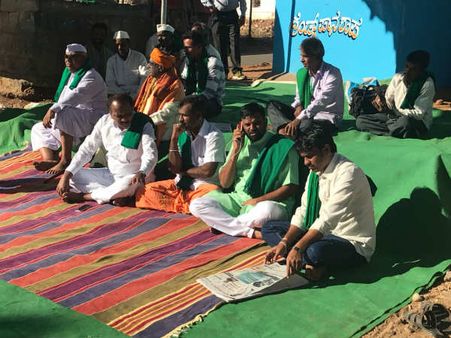 ಮಹಾದಾಯಿ ಬಗ್ಗೆ ಕಾಂಗ್ರೆಸ್ ನಿಲುವು ತಿಳಿಸಿ: ರಾಹುಲ್ ಗೆ ರೈತರ ಆಗ್ರಹ