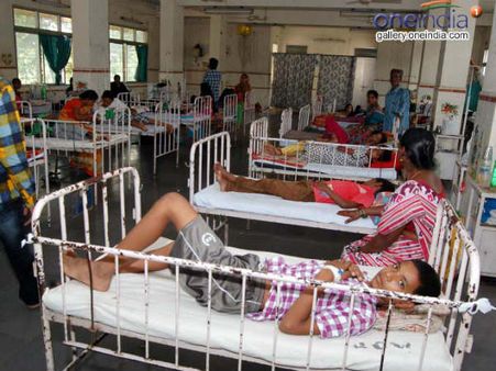 ಗದಗ: ಒಂದೇ ಊರಿನ 50 ಮಂದಿ ವಾಂತಿ, ಬೇಧಿಯಿಂದ ಅಸ್ವಸ್ಥ