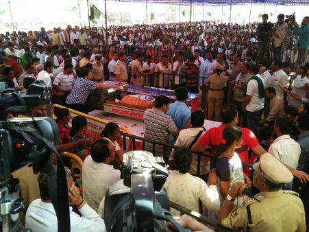 ಭೂತಾಯಿಯ ಒಡಲು ಸೇರಿದ ರೈತ ನಾಯಕ ಕೆ.ಎಸ್.ಪುಟ್ಟಣ್ಣಯ್ಯ