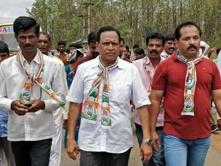 ತೀರ್ಥಹಳ್ಳಿ : 2ನೇ ದಿನಕ್ಕೆ ಕಾಲಿಟ್ಟ ಕಿಮ್ಮನೆ ಪಾದಯಾತ್ರೆ