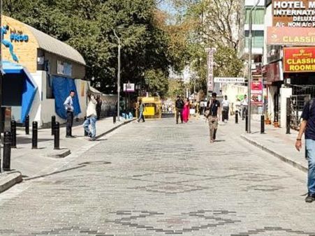 ಚರ್ಚ್ ಸ್ಟ್ರೀಟ್ ನಲ್ಲಿ ನಡೆಯಿರಿ ಇಂಪಾದ ಸಂಗೀತ ಕೇಳಿರಿ