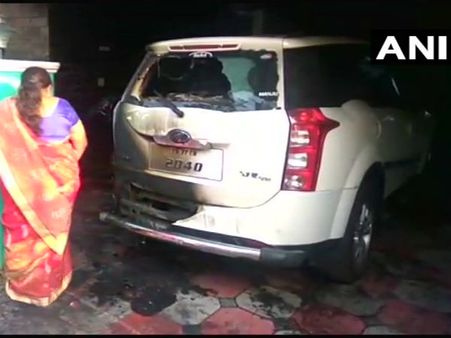 ತಮಿಳುನಾಡು ಬಿಜೆಪಿ ನಾಯಕನ ಕಾರಿನ ಮೇಲೆ ಪೆಟ್ರೋಲ್ ಬಾಂಬ್ ಎಸೆತ