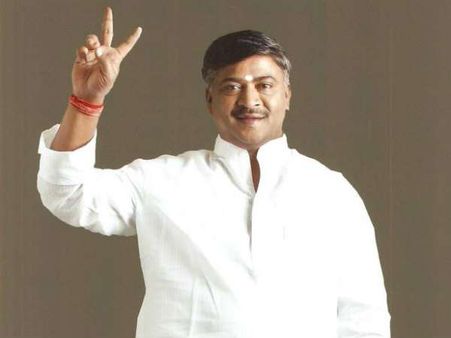 ಕಾಗಿನೆಲೆ ಶ್ರೀಗಳು ನಾಟಕ ಮಾಡುತ್ತಿದ್ದಾರೆ: ವರ್ತೂರು ಪ್ರಕಾಶ್