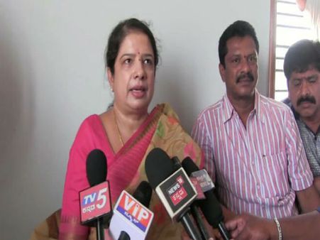 ಚನ್ನಪಟ್ಟಣದಿಂದ ಎಚ್ಡಿಕೆ ಗೆದ್ದೇ ಗೆಲ್ಲುತ್ತಾರೆ : ಅನಿತಾ ವಿಶ್ವಾಸ