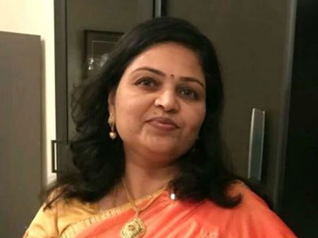 ಕಚಗುಳಿ ಇಡುವ ಆರತಿ ಘಟಿಕಾರ್ ಹನಿಗವನಗಳು