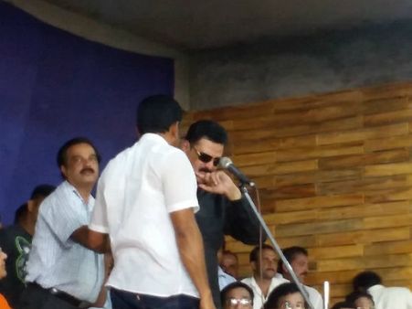 ಕೈ ತಪ್ಪಿದ ಸಾಗರದ ಟಿಕೆಟ್, ಕಣ್ಣೀರಿಟ್ಟ ಬೇಳೂರು ಗೋಪಾಲಕೃಷ್ಣ!