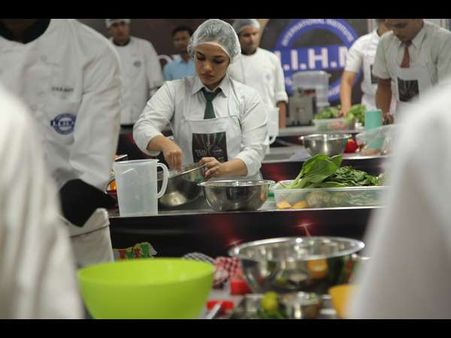 ದೇಶದ ಬೃಹತ್ ಅಡುಗೆ ಸ್ಪರ್ಧೆಗೆ ಸಾಕ್ಷಿಯಾದ ಬೆಂಗಳೂರು