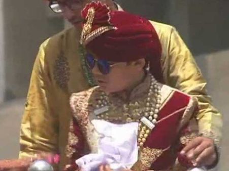 ಜೈನ ಸನ್ಯಾಸಿಯಾದ ವಜ್ರದ ವ್ಯಾಪಾರಿಯ 12 ವರ್ಷದ ಮಗ