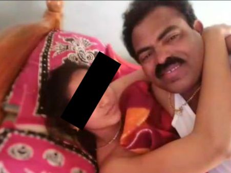 ತುಮಕೂರು ಕಾರ್ಪೊರೇಟರ್ ಪರಸ್ತ್ರೀ ಜತೆಗಿನ ಖಾಸಗಿ ಫೋಟೋಗಳು ಬಹಿರಂಗ!