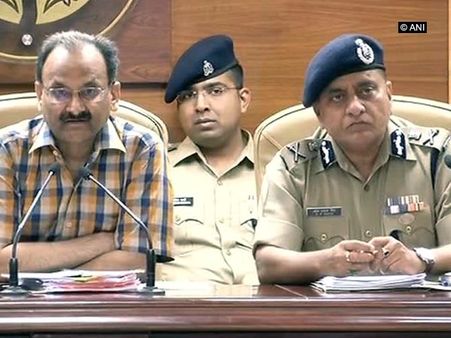 ಉನ್ನಾವೋ ಅತ್ಯಾಚಾರ ಆರೋಪಿಗೆ 'ಮಾನನೀಯ' ಎಂದ ಪೊಲೀಸ್!