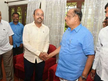 ಇರುವುದೋ ಬಿಡುವುದೋ : ಗೊಂದಲದಲ್ಲಿ ರೇವಣಸಿದ್ದಯ್ಯ