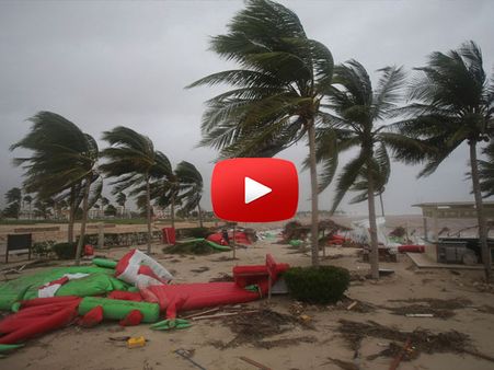 ಒಮಾನ್ ನಲ್ಲಿ ಮೆಕುನು ರುದ್ರನರ್ತನ: ಮೈನಡುಗಿಸುವ ವೈರಲ್ ವಿಡಿಯೋ