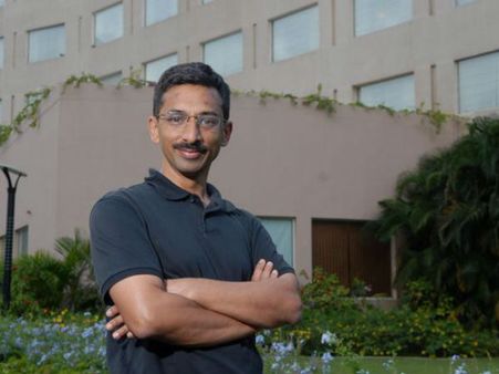 ಫ್ಲಿಪ್ ಕಾರ್ಟಿನಲ್ಲಿ 10 ಲಕ್ಷ ಹೂಡಿ, ಕೋಟಿಗಟ್ಟಲೆ ಬಾಚಿದ ಗುಪ್ತ