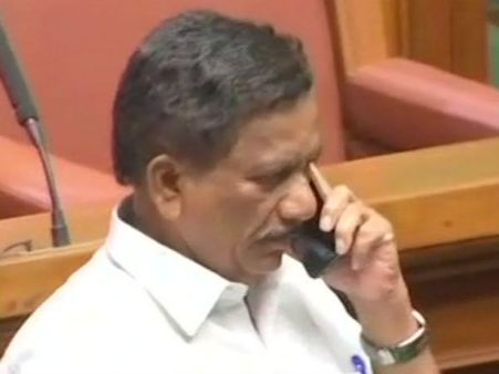 ಕಾಂಗ್ರೆಸ್-ಜೆಡಿಎಸ್ ಗೆ ಮುಖಭಂಗ : ಹಂಗಾಮಿ ಸ್ಪೀಕರ್ ಆಗಿ ಬೋಪಯ್ಯ ಮುಂದುವರಿಕೆ