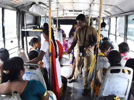 ಕಂಡಕ್ಟರ್ ನನ್ನು ಸರಿಯಾಗಿ ಚುನಾಯಿಸಿ, ಪಯಣ ಸುಖವಾಗಿರುತ್ತೆ