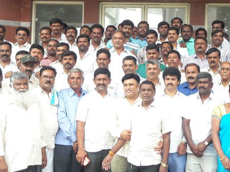 ದೇವನಹಳ್ಳಿಯಲ್ಲಿ ಮುಂದುವರೆದ ಕಾಂಗ್ರೆಸ್ ನಾಯಕರ ಕೆಸರೆರಚಾಟ