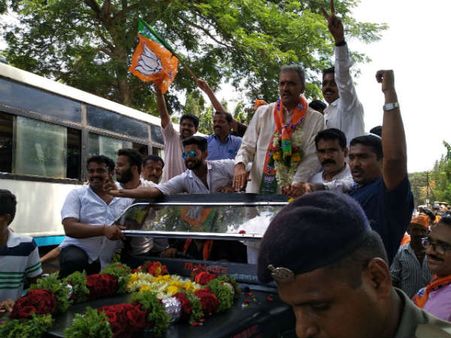 ವಿಶ್ವೇಶ್ವರ ಹೆಗಡೆ ಕಾಗೇರಿ ಗೆಲುವಿಗೆ ಸಂಭ್ರಮಿಸಿದ ಕಾರ್ಯಕರ್ತರು