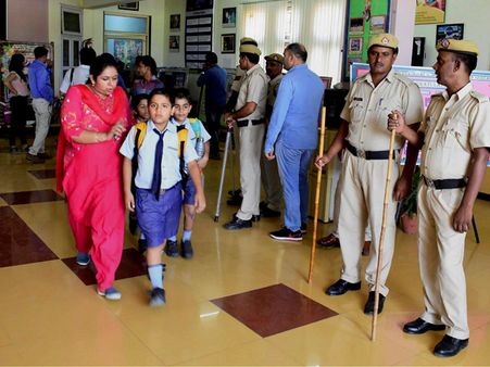 ಎಲ್ಲಾ ಶಾಲೆಗಳಲ್ಲಿ ಮಾದಕ ವಸ್ತುಗಳ ಜಾಗೃತಿಗೆ ಸಹಾಯವಾಣಿ