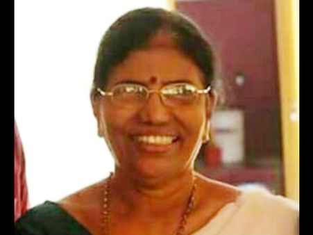 ಮಾತು ಕೇಳದ ಅಧಿಕಾರಿ ನೀರಿಲ್ಲದ ಜಾಗಕ್ಕೆ ವರ್ಗ: ವಿಡಿಯೋ ವೈರಲ್