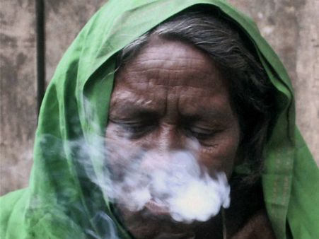 ಧೂಮಪಾನಿಗಳ ಸಂಖ್ಯೆ: ಚೀನಾದ ಹಿಂದೆಯೇ ಇದೆ ಭಾರತ!