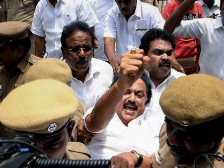 ತೂತುಕುಡಿ ಹಿಂಸಾಚಾರ: ಪ್ರತಿಭಟನಾ ನಿರತ ಸ್ಟಾಲಿನ್ ಬಂಧನ