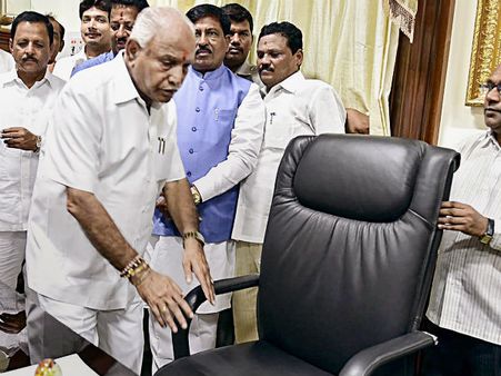 ಸಂಖ್ಯಾಶಾಸ್ತ್ರದ ಪ್ರಕಾರ ಯಡಿಯೂರಪ್ಪಗೆ ಕಷ್ಟ ಕಷ್ಟ ಕಷ್ಟ!