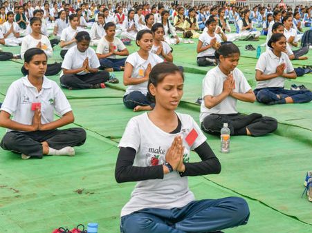 ಆಯುಷ್ಯಕ್ಕೆ ಪ್ಲಸ್ ಆಗಬಹುದಾದ ಯೋಗದಿನ ಮಿಸ್ ಯಾಕೆ ಮಾಡ್ತೀರಿ?