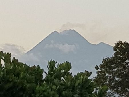 ಕಾಡಿ ನಿರಾಶೆಗೊಳಿಸಿ ಬೆರುಗು ಮೂಡಿಸಿದ ಮೆರಾಪಿ ಜ್ವಾಲಾಮುಖಿ