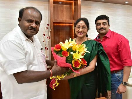 ವಿಷ್ಣು ಸ್ಮಾರಕ್ಕಾಗಿ ಮುಂದುವರೆದ ಭಾರತಿ ಹೋರಾಟ, ಕುಮಾರಸ್ವಾಮಿಗೆ ಮನವಿ