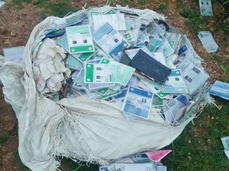 ಶಿರೂರಿನಲ್ಲಿ ಪತ್ತೆಯಾಗಿದ್ದು ರದ್ದಾದ ಪಡಿತರ ಚೀಟಿಗಳಂತೆ!