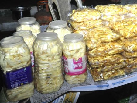 ಉಡುಪಿಯಲ್ಲಿ ಹಲಸು ಮೇಳ: ರುಚಿ ನೋಡಿ ಬಾಯಿ ಚಪ್ಪರಿಸಿದ ಜನರು