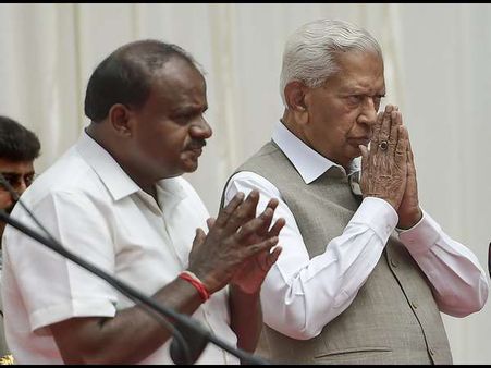 ಅಭಿಪ್ರಾಯ : ತೂಗುಕತ್ತಿಯ ಅಡಿಯಲ್ಲಿ ಕುಮಾರಸ್ವಾಮಿ ಸರಕಾರ