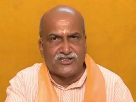 ಪೇಜಾವರರ ಇಫ್ತಾರ್ ಕೂಟಕ್ಕೆ ಮುತಾಲಿಕ್ ವಿರೋಧ