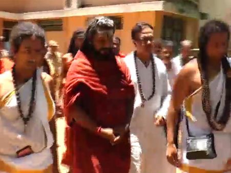 ಬಿಡದಿ ನಿತ್ಯಾನಂದ ಶಿಷ್ಯ ಶಿವವಲ್ಲಭನೇನಿಗೆ ಜಾಮೀನು ರಹಿತ ವಾರೆಂಟ್