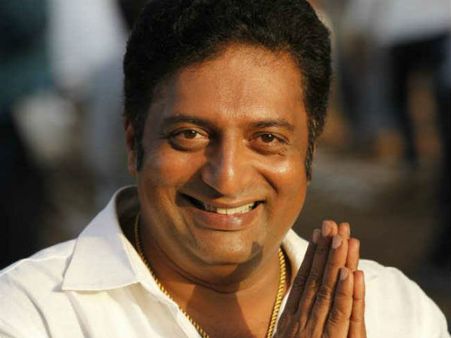 ಕಾವೇರಿಗೂ 'ಕಾಲಾ' ಸಿನಿಮಾಕ್ಕೂ ಏನು ಸಂಬಂಧ?: ಪ್ರಕಾಶ್ ರೈ