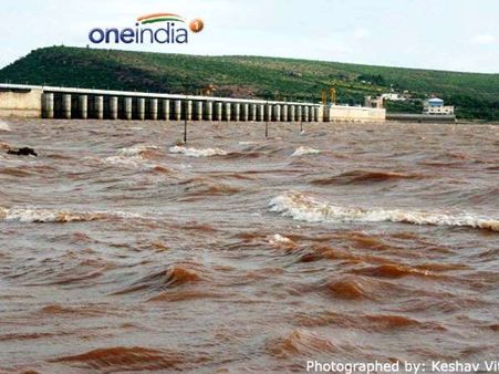 ಬಾಗಲಕೋಟೆ: ಮಳೆ ಬಂದರೆ ಈ ಹತ್ತು ಹಳ್ಳಿ ಜನರ ಸಂಚಾರಕ್ಕೆ ದೋಣಿಯೇ ಗತಿ