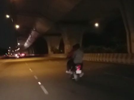 ಯಲಹಂಕ-ದೇವನಹಳ್ಳಿಯಲ್ಲಿ ಮಧ್ಯರಾತ್ರಿ ಹೆಚ್ಚುತ್ತಿದೆ ಡ್ರ್ಯಾಗ್ ರೇಸ್ : ಕಡಿವಾಣ ಹಾಕೋರಾರು?