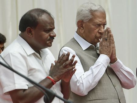 ಸರ್ಕಾರದ ಯೋಜನೆಗಳ ನೀಲನಕ್ಷೆ ನೀಡಿದ ರಾಜ್ಯಪಾಲ ವಜುಭಾಯಿ ವಾಲಾ