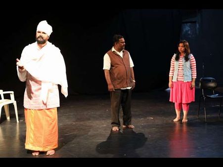 ಮುನಿ, ಮಂದಾಕಿನಿ ಹೊಯ್ದಾಟದ ಬದುಕು ತೆರೆದಿಡುವ ಮೋಕ್ಷ-ಮೌನಿ