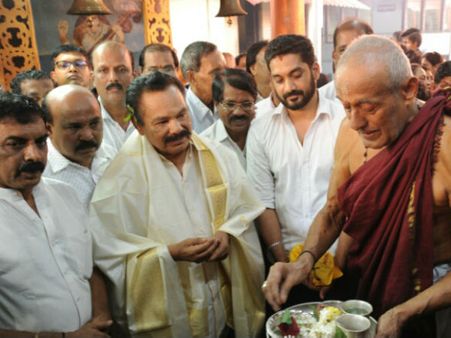 ಬಜೆಟ್ ಮಂಡನೆಗೂ ಮುನ್ನ ಮಂಗಳೂರಿನ ಕದ್ರಿ ದೇವಾಲಯದಲ್ಲಿ ವಿಶೇಷ ಪೂಜೆ